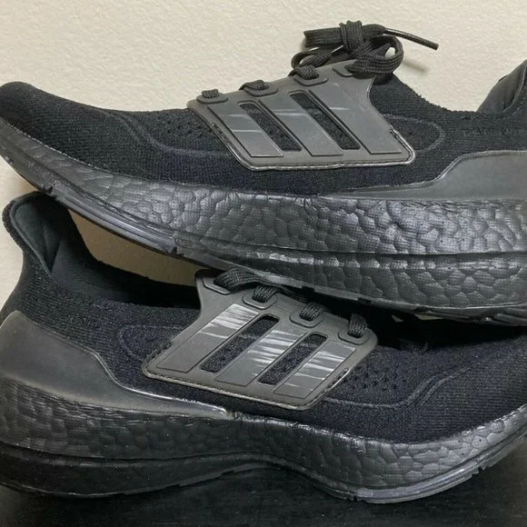 $180 adidas UltraBoost 21 running shoes Triple Black, sz 6 Women NEW (FZ2762) - Picture 6 of 6